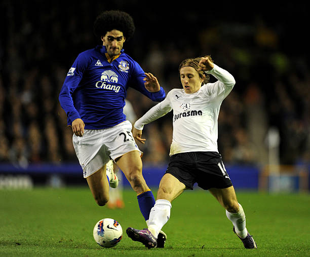 他們利用精 他們利用精