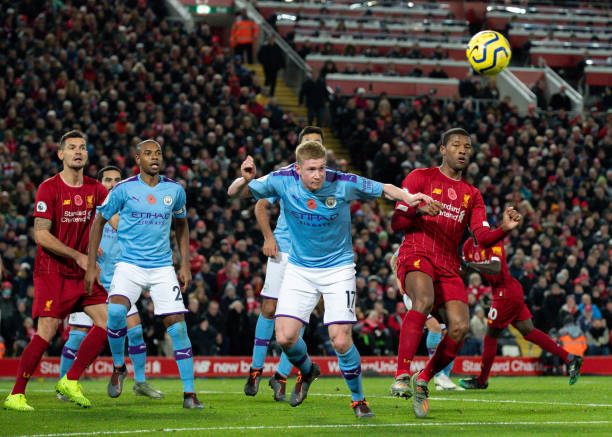 他在球场上 他在球场上